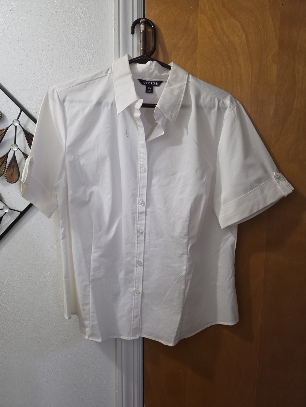 George Womens’s White Short-Sleeve Button-Down Shirt Size L (12-14)